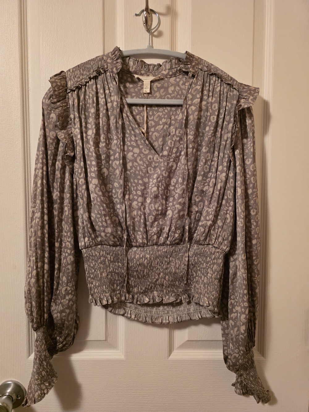 Smocked-Waist V-Neck Blouse in Light Gray Animal Print NWT